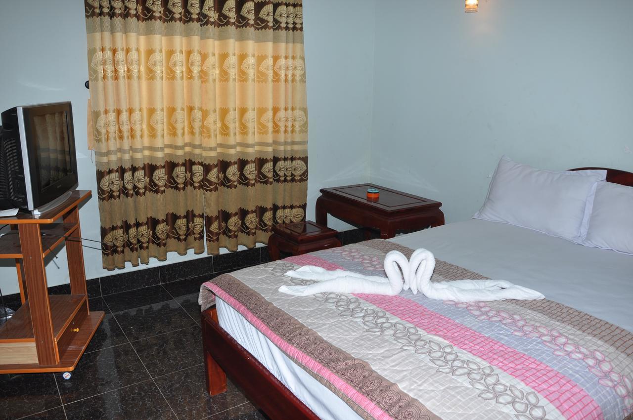 Dimpless Homestay Хуе Екстериор снимка