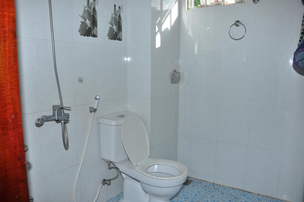 Dimpless Homestay Хуе Екстериор снимка
