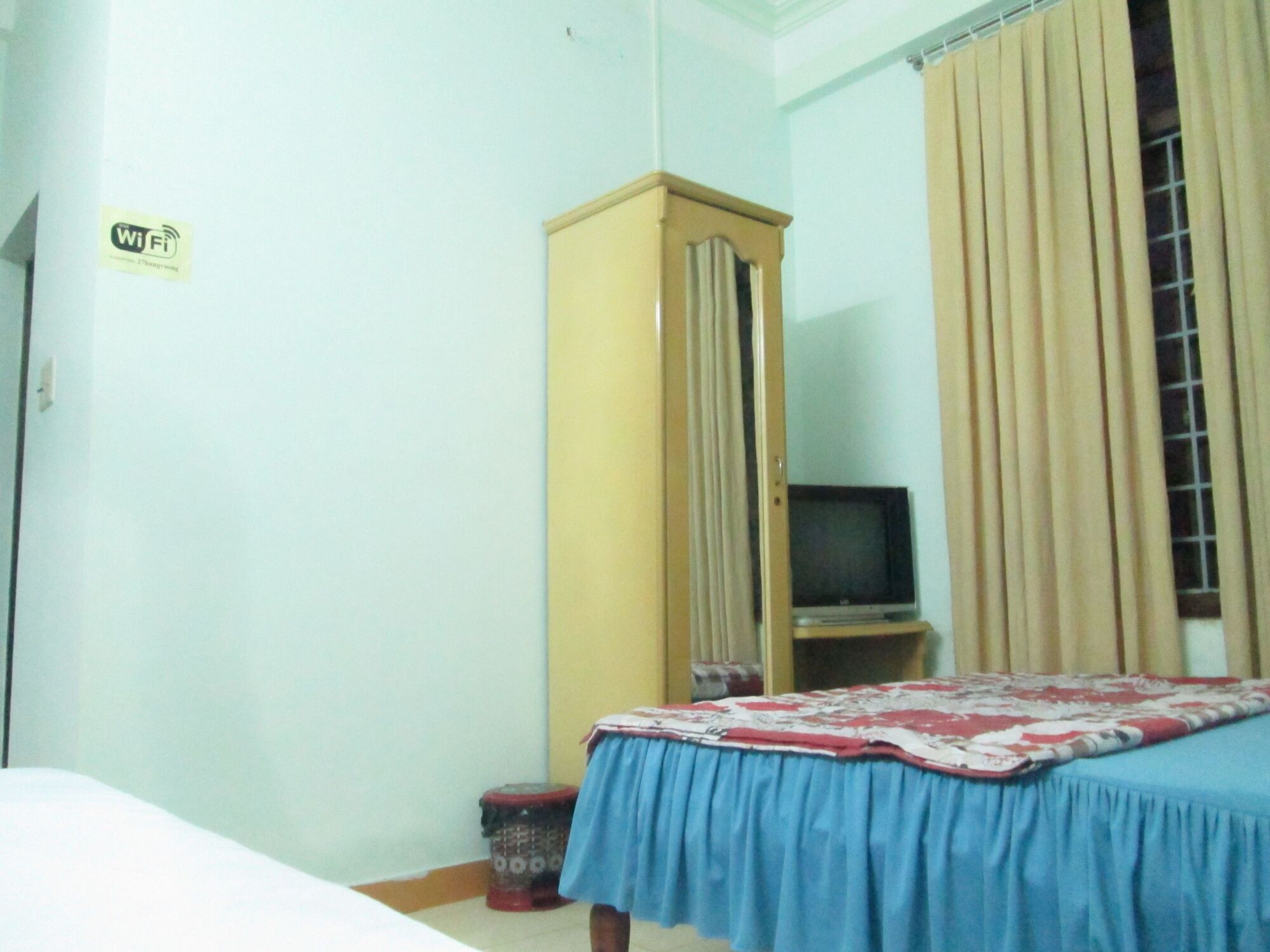 Dimpless Homestay Хуе Екстериор снимка